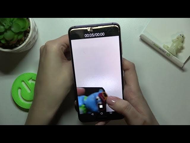 Video thumbnail for How to Record Timelapse on HUAWEI P20 Pro