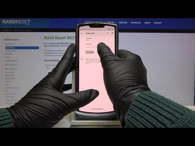 Video thumbnail for How to Enable Night Mode in MOTOROLA Razr 5G – Eye Comfort Mode Feature