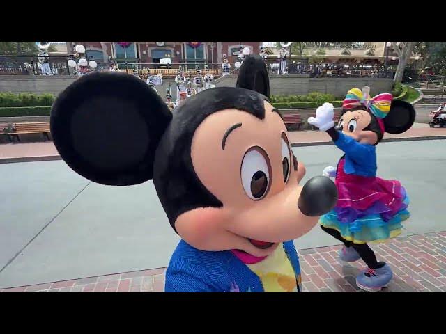 Video thumbnail for Celebrate Happy at Disneyland with Mickey Mouse & Friends 🥁 #disneyland #disney #disneyparks