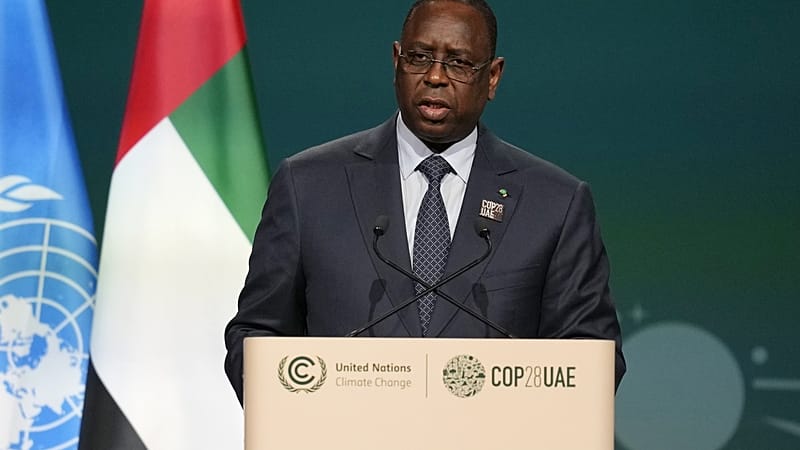 Video thumbnail for Macky Sall returns to Dakar seeking support for UN bid