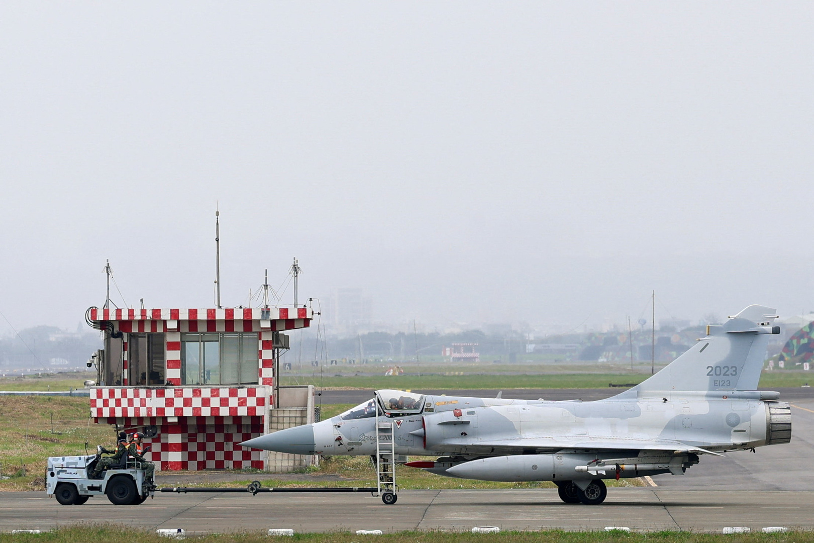 Video thumbnail for China holds second day of live-fire drills around Taiwan