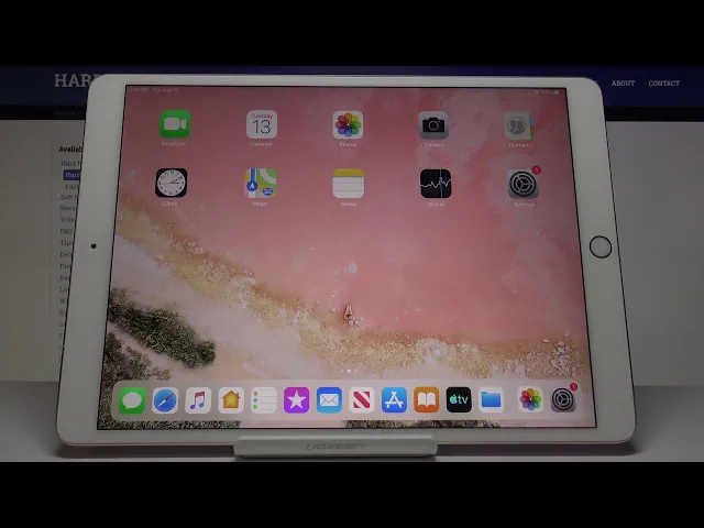 Video thumbnail for How to Erase Browser History in iPad Pro 10.5 - Delete History & Cookies