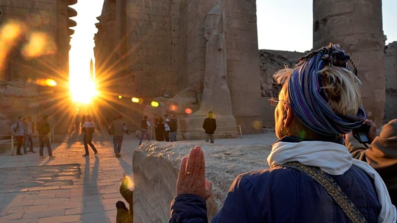 Video thumbnail for Egypt: Visitors watch sun align with ancient Luxor temple on winter solstice