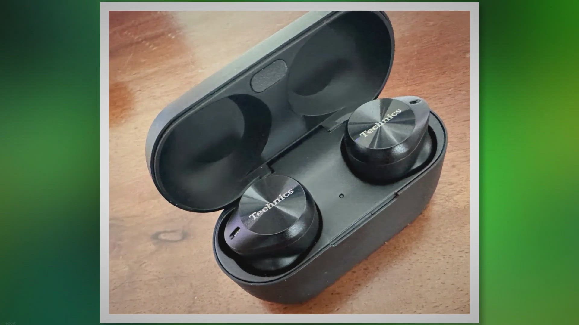 Video thumbnail for Technics EAH-AZ80 Earbuds: a Noise Cancelling Contender