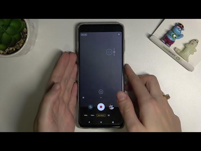 Video thumbnail for How to Record Slow Motion on MOTOROLA Moto G100 – Record Video in Slow Mo Mode