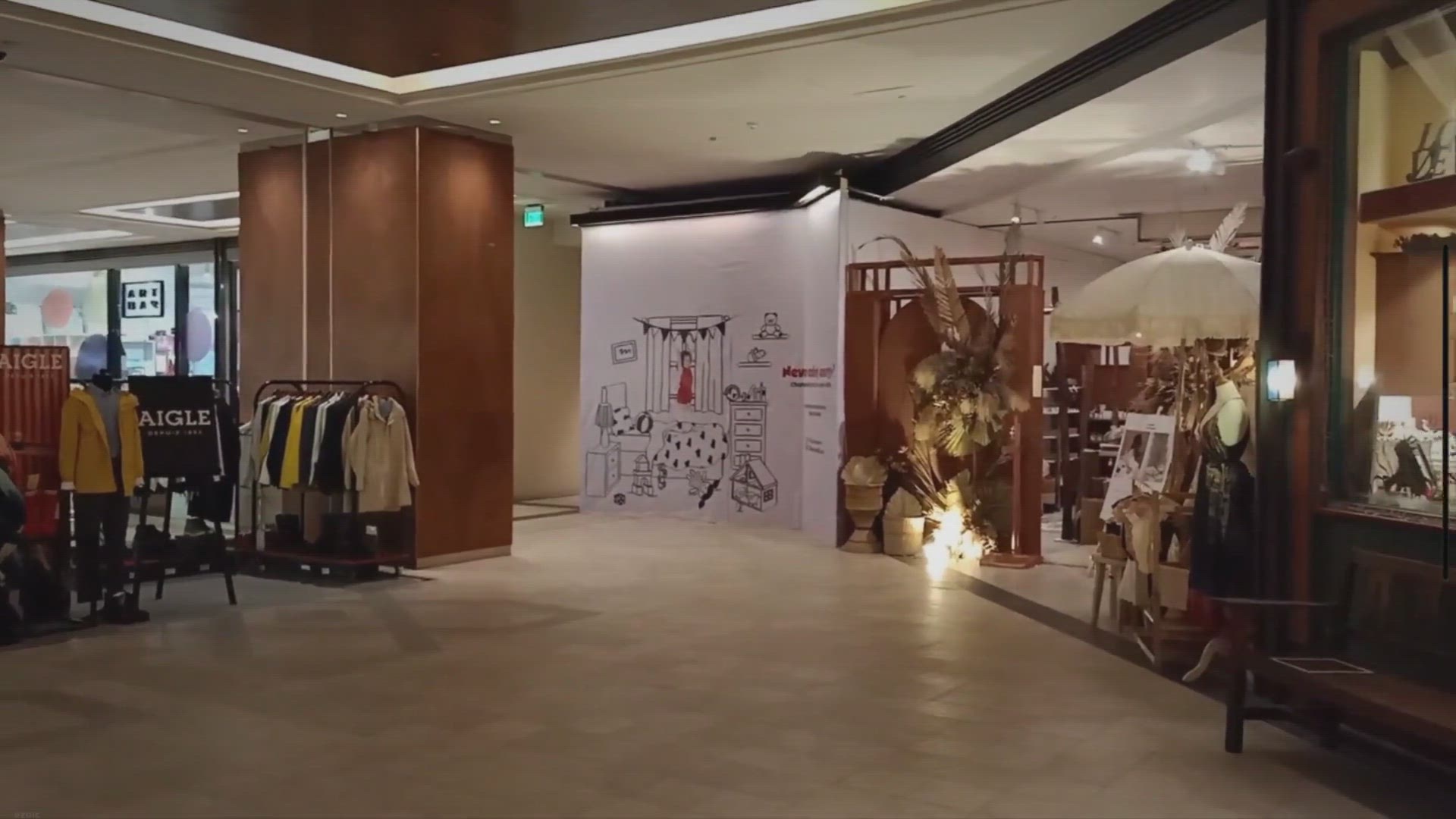 Video thumbnail for Terminal 21 Bangkok Asok