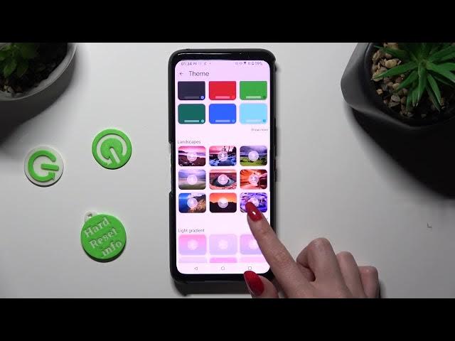 Video thumbnail for How to Customize the Keyboard Theme & Style on ASUS ROG Phone 7