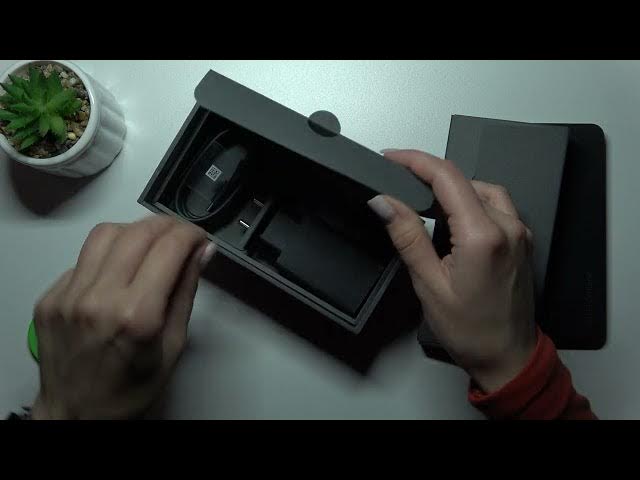 Video thumbnail for Does ASUS Zenfone 9 Come with USB Cable? – Items in Box