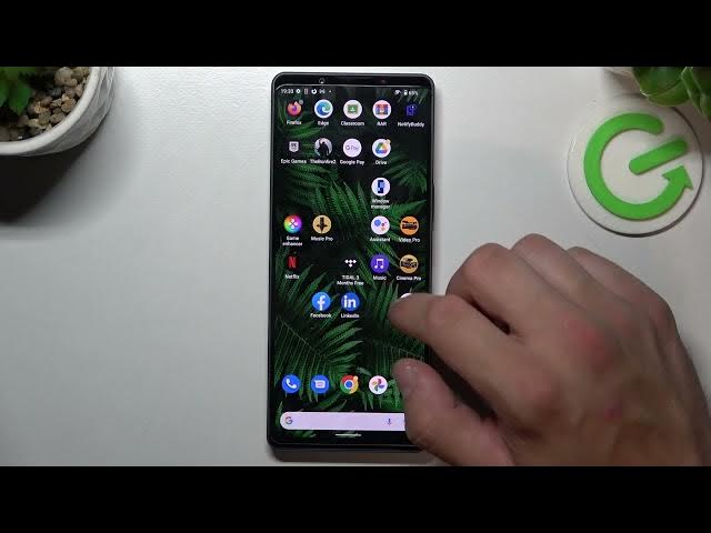 Video thumbnail for How to Enable/Disable Screen Locking Sound on SONY XPERIA 1 IV - Sound Settings