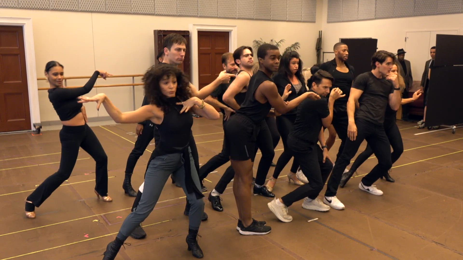 Video thumbnail for Character Breakdown: THE GREAT GATSBY Cast Unpacks Their Roles
