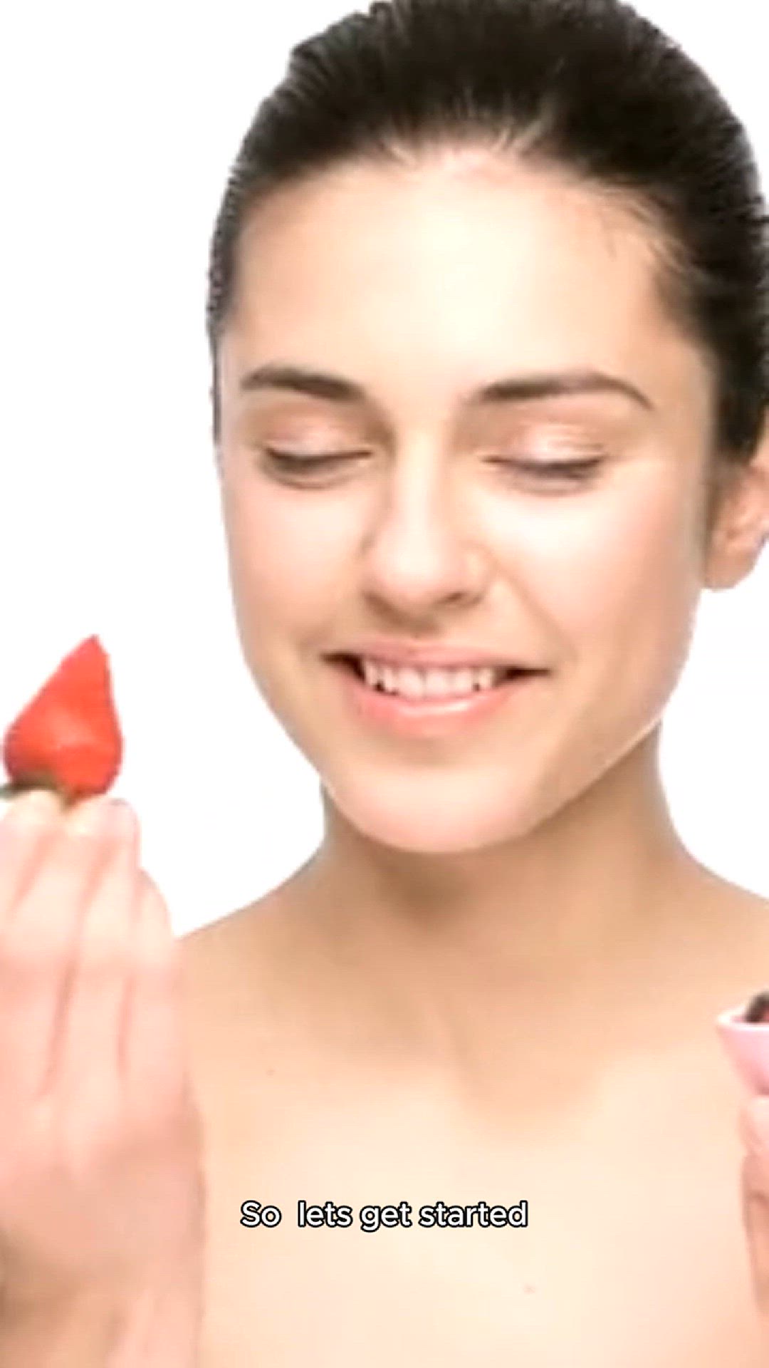 Video thumbnail for Strawberry smoothie recipe