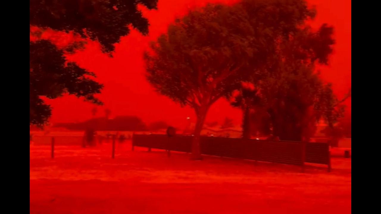 Video thumbnail for WATCH: Skies turn blood-red in Australia as Tropical Cyclone Narelle sparks hellish scenes