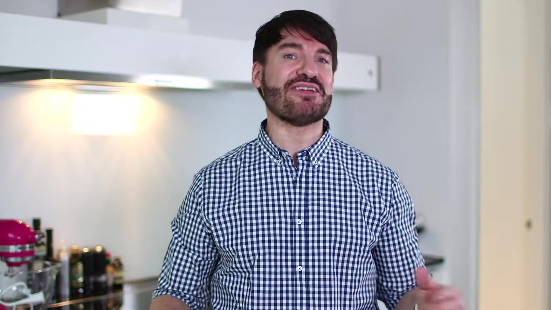 Video thumbnail for 19.Another French Guy in my Kitchen! (1080p 25fps)