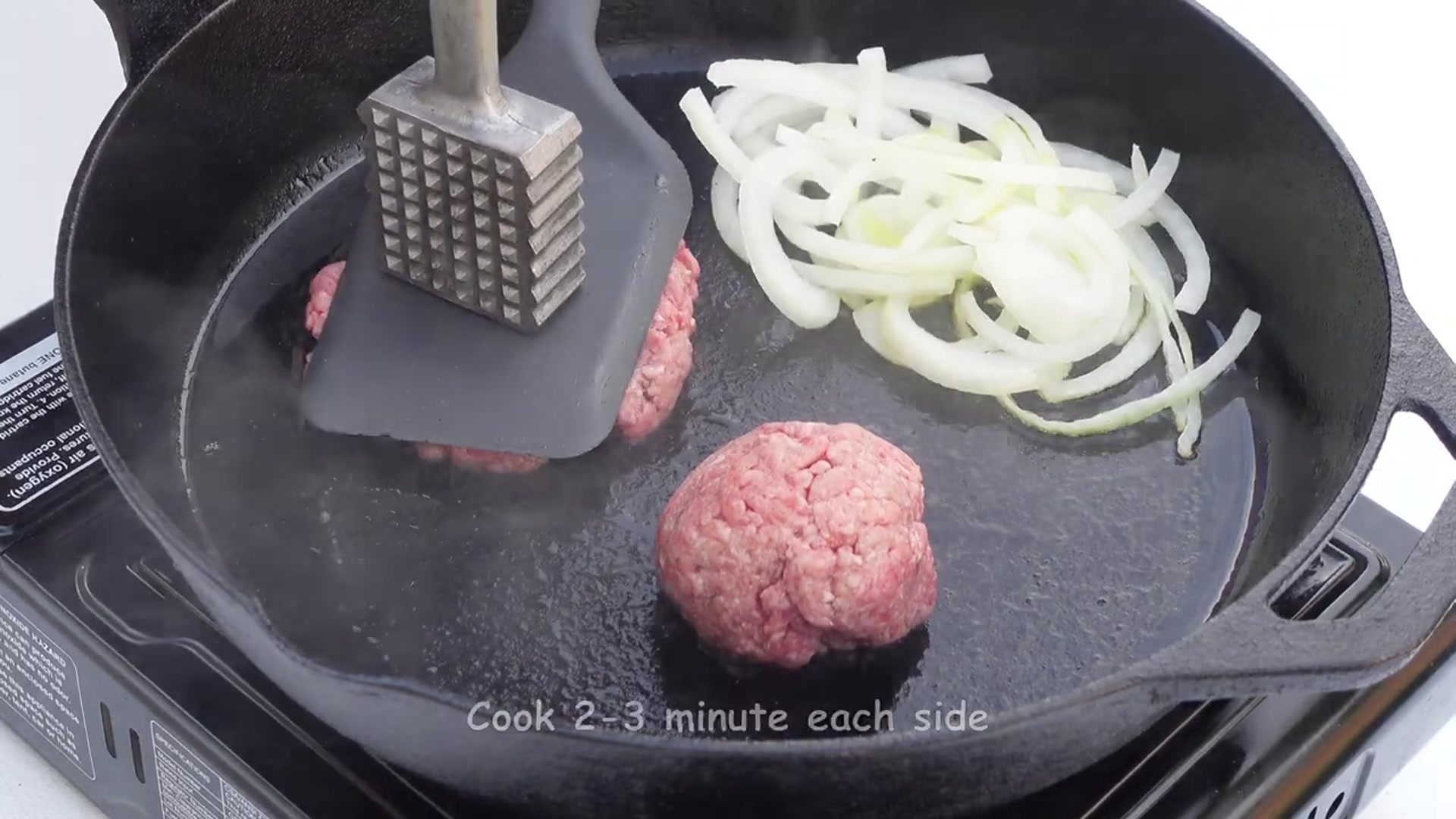 Video thumbnail for Smash Burger Recipe In A Cast Iron Skillet Irresistibly Delicious 🤤(720P HD)