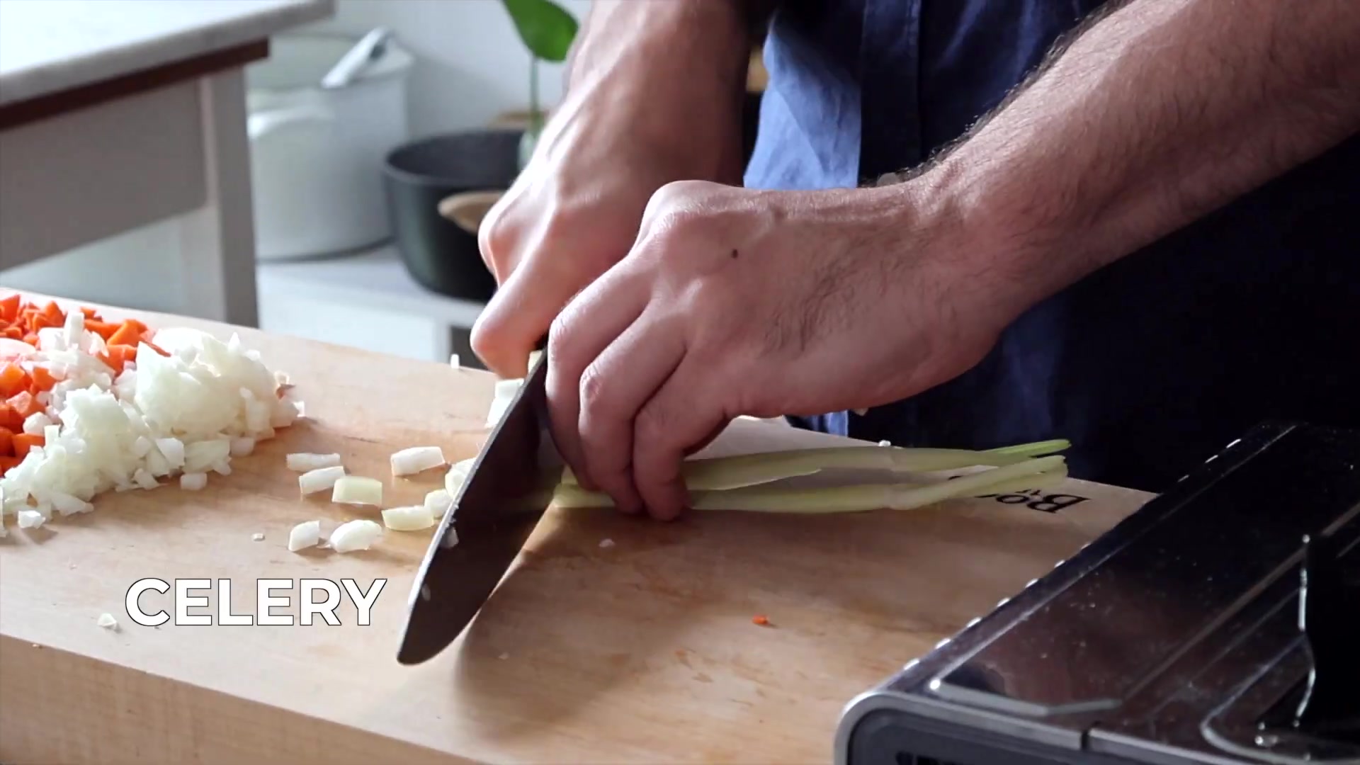 Video thumbnail for Easy Lentil Soup with Minimal Prep Work (1080p_25fps_H264-128kbit_AAC)