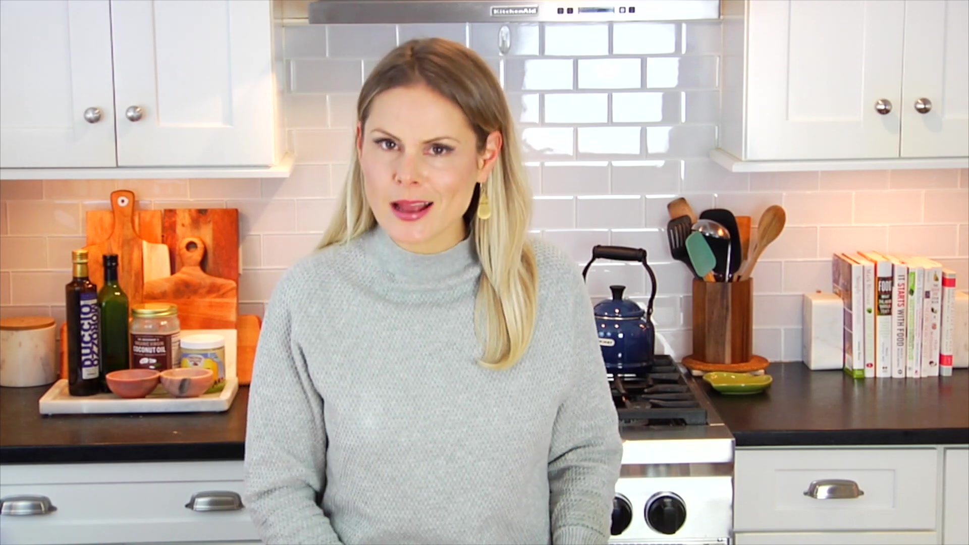 Video thumbnail for 1.SOFT GINGER COOKIES ¦ VEGAN CHRISTMAS COOKIES (1080p 30fps)