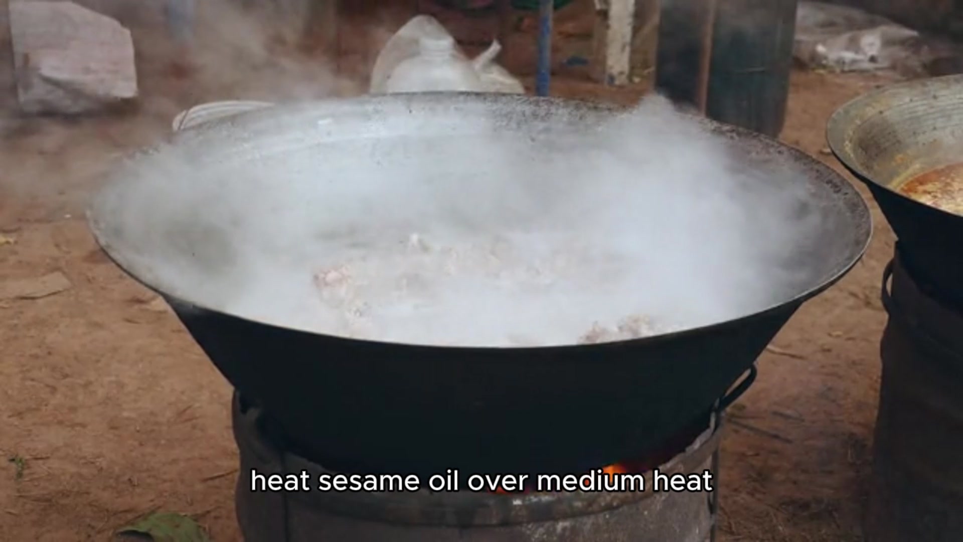 Video thumbnail for One pot chicken chow mein recipe