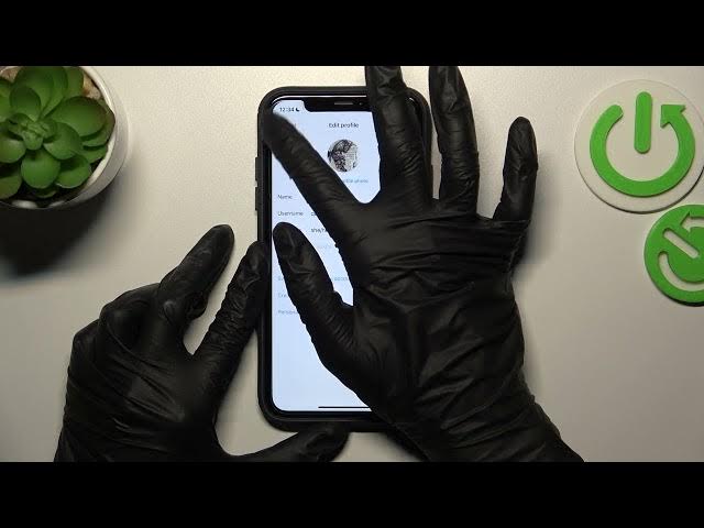 Video thumbnail for How to Add Pronouns To Instagram