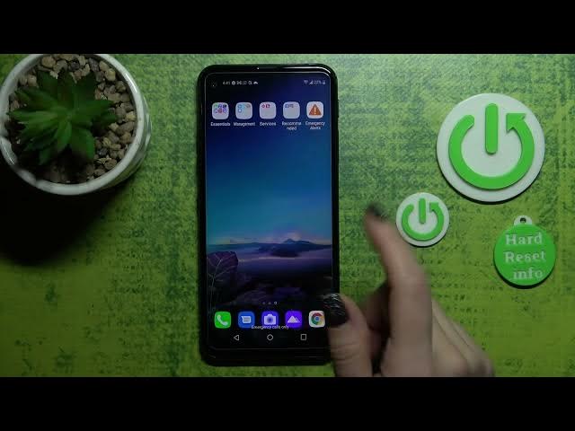 Video thumbnail for How to Turn On Flashlight on LG Q70