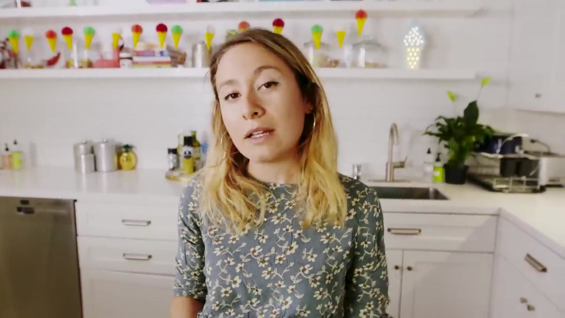 Video thumbnail for How To Make The Best Thanksgiving Stuffing _ Delish Insanely Easy(720P_HD)