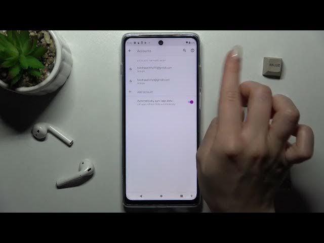 Video thumbnail for How to Log Out from Gmail on MOTOROLA Moto G200 – Sign Out from Gmail Account