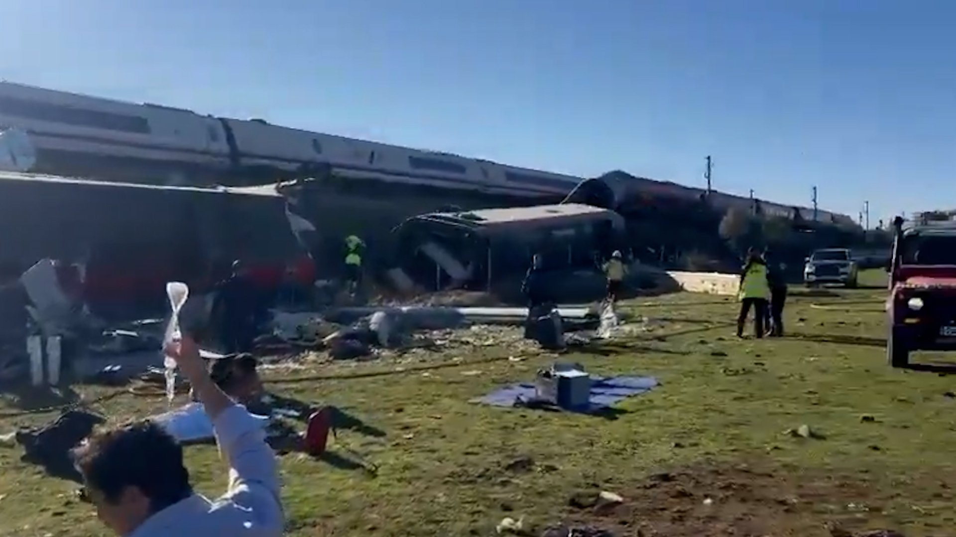 Video thumbnail for Deadly high-speed train collision in Spain