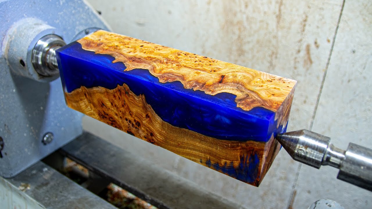 Video thumbnail for Woodturning – Large Hybrid Pepper Mill