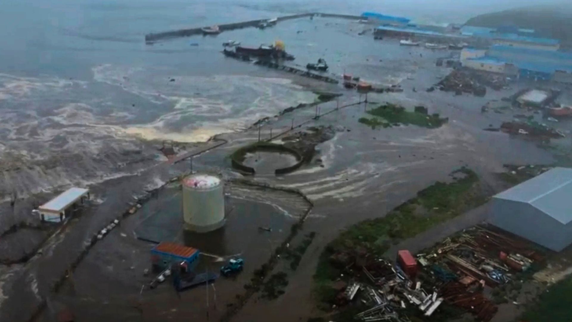 'Video thumbnail for Powerful magnitude 8.8 earthquake struck off Russia’s Kamchatka triggers tsunami warnings'