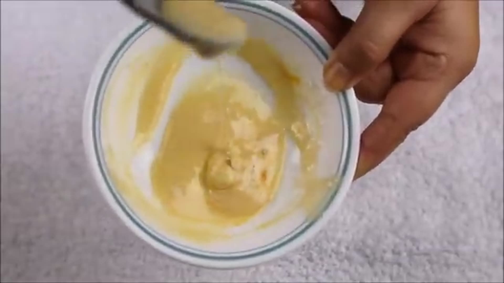 Video thumbnail for How to Remove Facial Hair Naturally at Home – 100% Natural Remedy That Actually Works