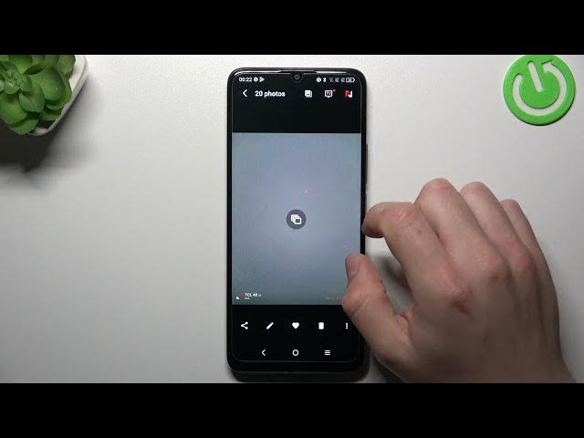 Video thumbnail for How to Take Burst Shot Photos on TCL 40 SE? - Enable Burst Mode