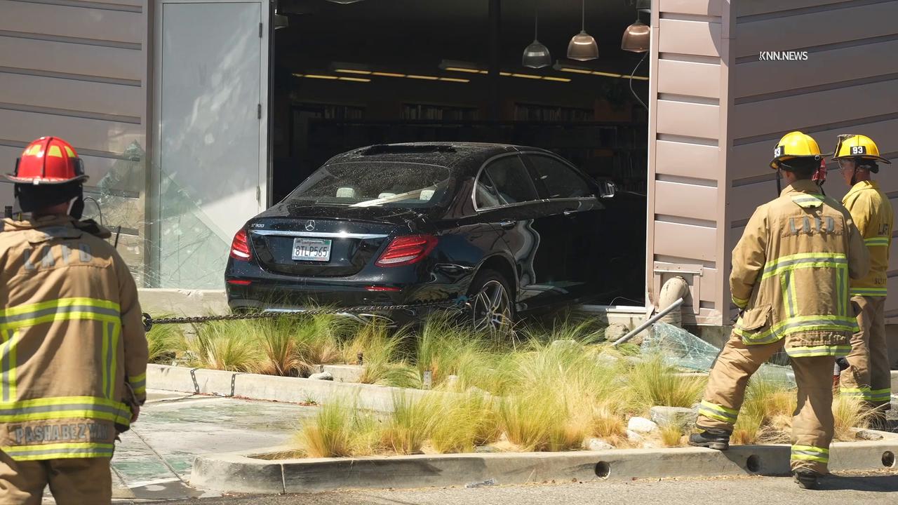 Video thumbnail for US, Los Angeles: Tarzana Library Collision Involves Vehicle.