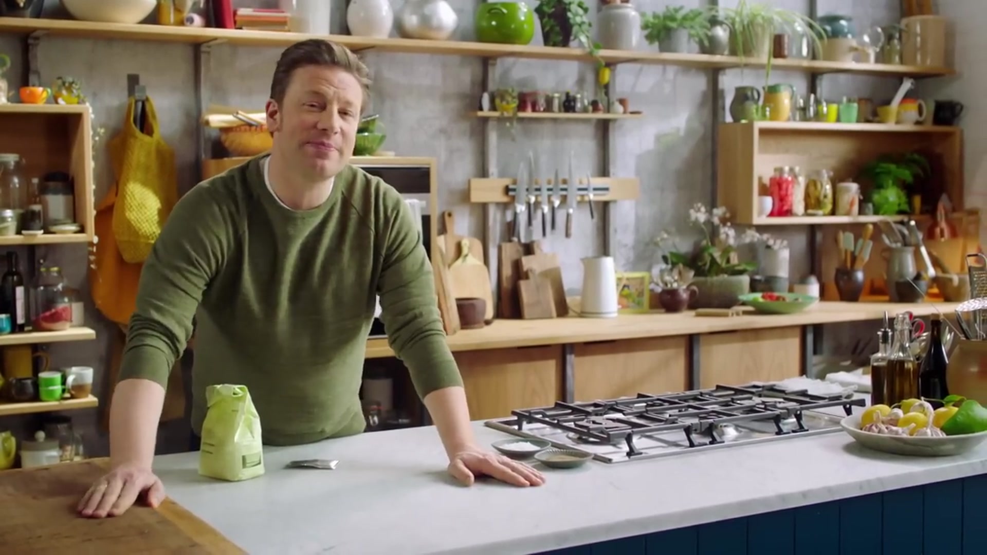 Video thumbnail for Cracking Cauliflower Megamix   Jamie Oliver(720P HD)