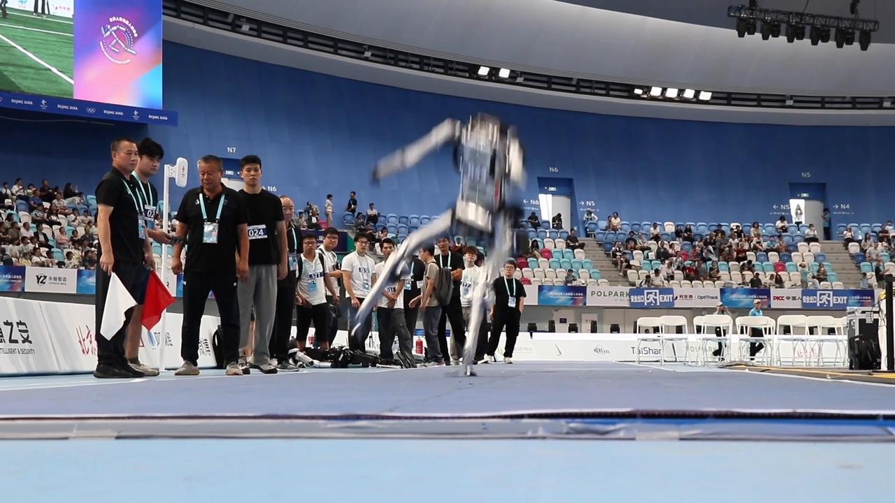 Video thumbnail for China: Humanoid robots compete at WHRG final in Beijing.