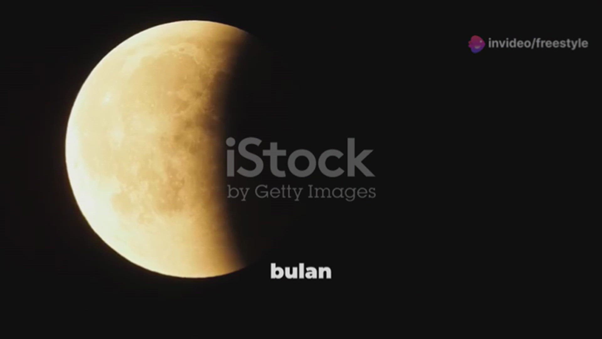 Video thumbnail for Mengapa Bulan Bisa Berwarna Merah