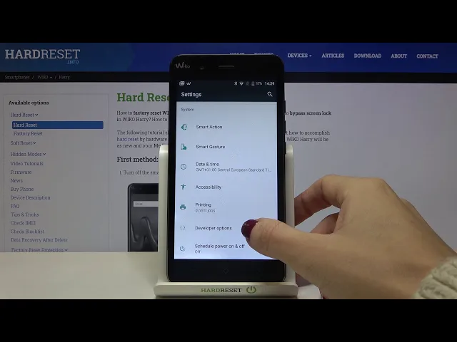 Video thumbnail for How to Enable Auto Updates on Wiko Harry – Activate System Updates