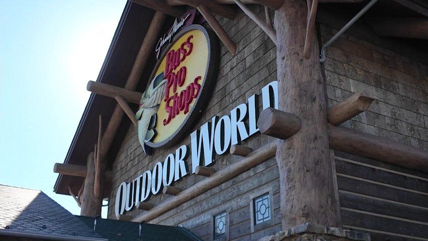 Video thumbnail for Bass Pro Shops hiring 120 workers ahead of Sayreville opening
