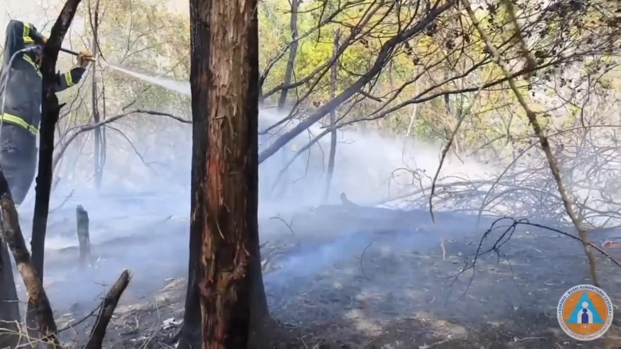 Video thumbnail for Serbia: Russian Emergencies Ministry aircraft conducts wildfire missions.