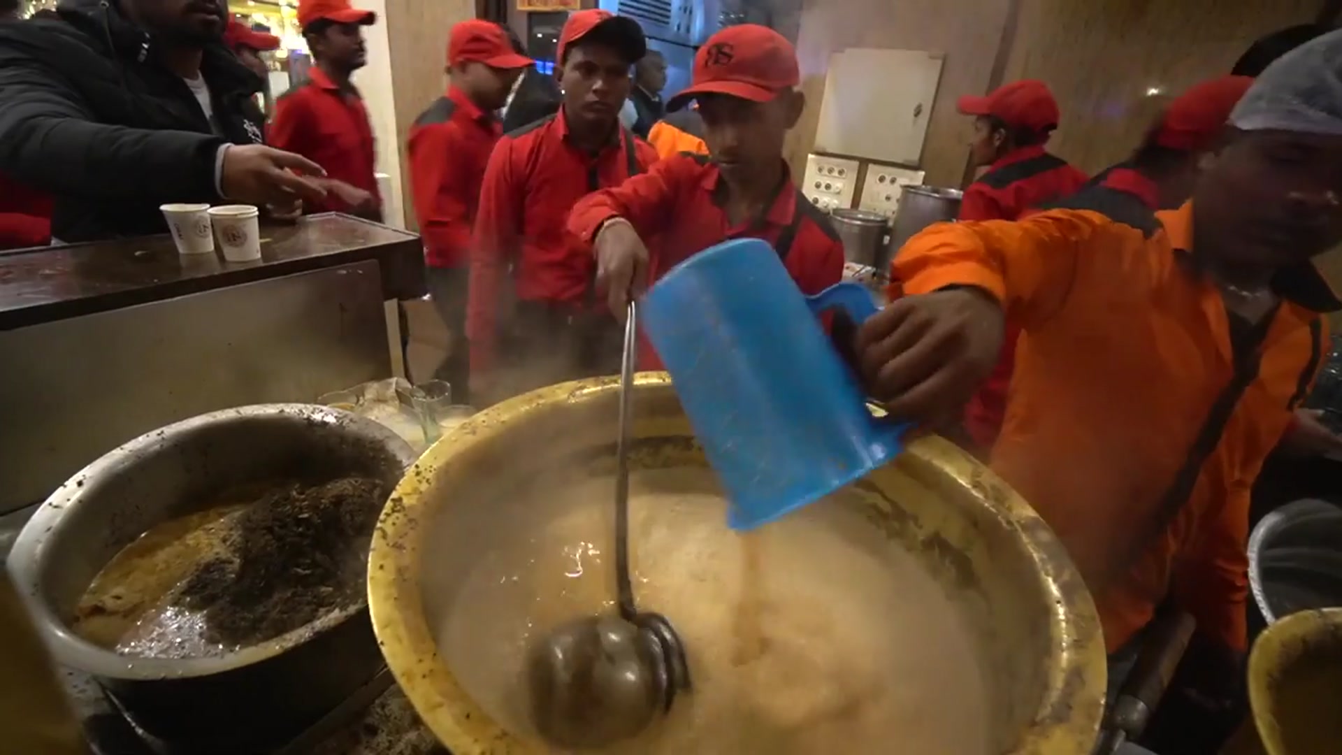 'Video thumbnail for Indian Street Food - HIGHWAY CURRY! ALL-NIGHT STREET FOOD IN INDIA - Amritsar to Delhi DHABA Tour!'