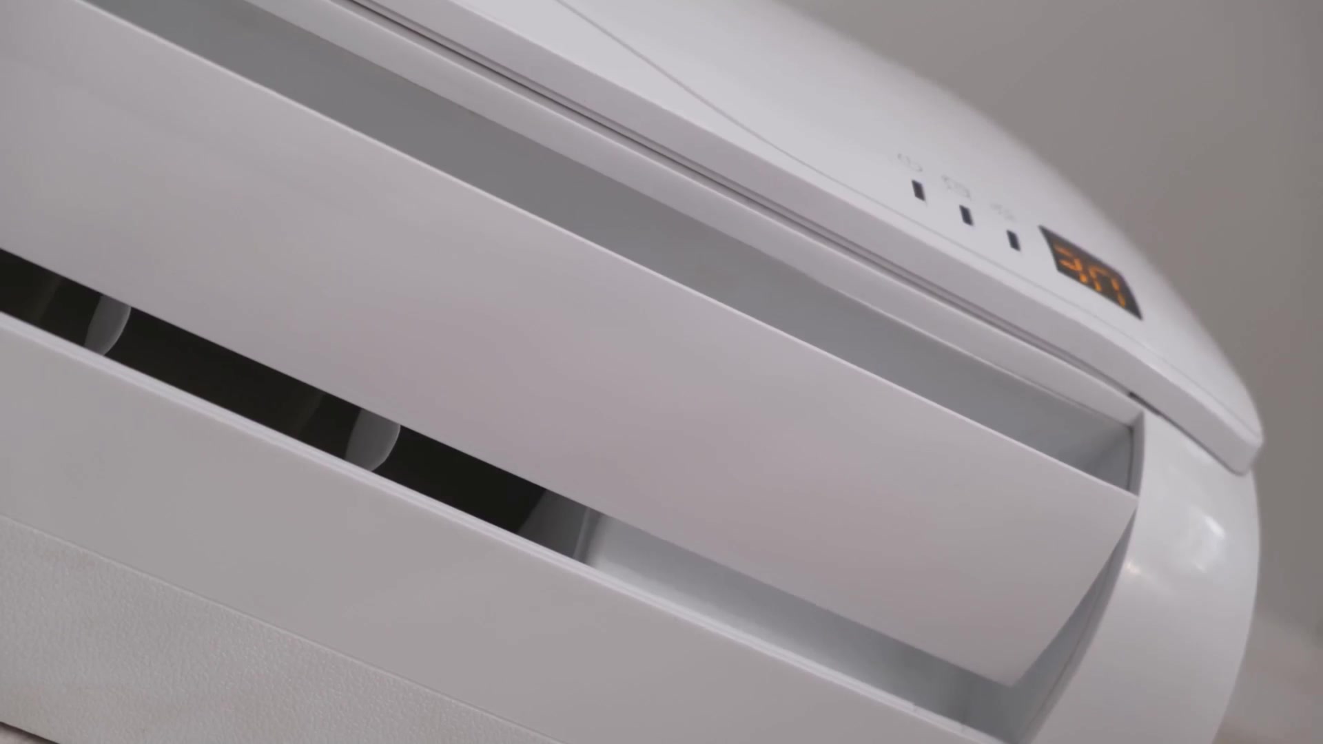 Video thumbnail for What Do the Numbers on a Dehumidifier Mean? (Humidity Explained)