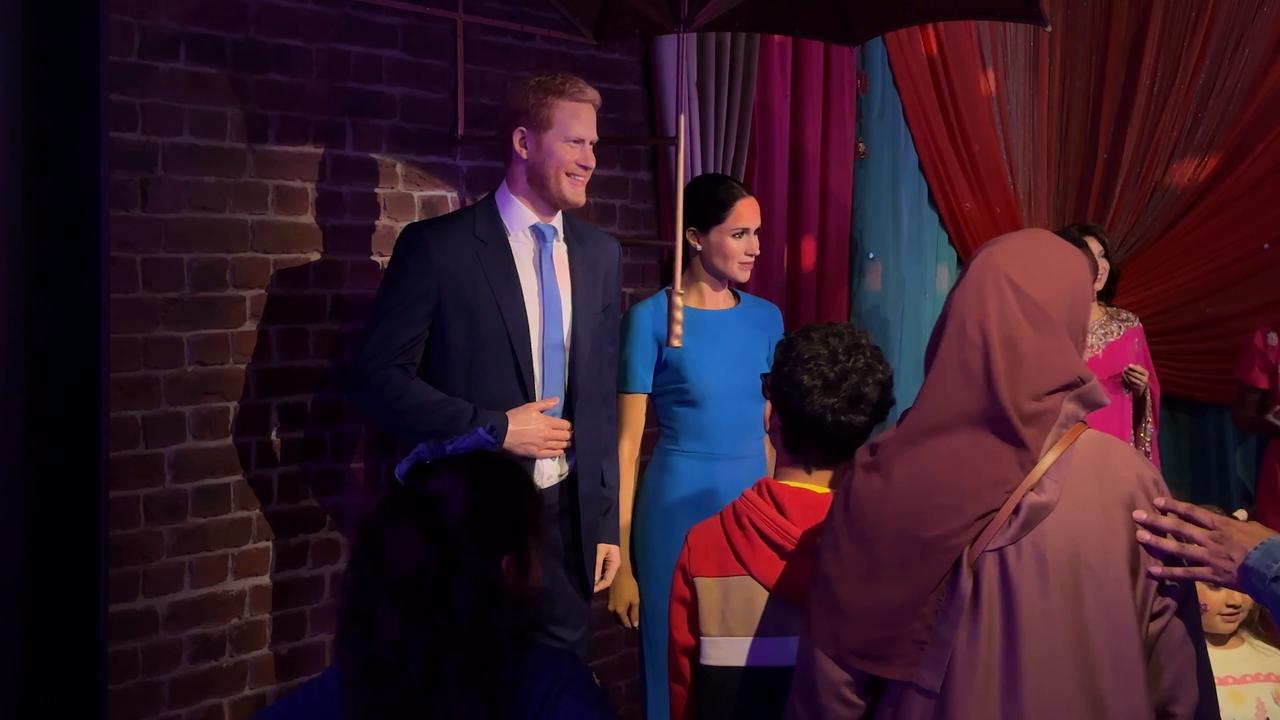 Video thumbnail for UK: Prince Harry, Meghan Markle wax figures displayed at Madame Tussauds London.