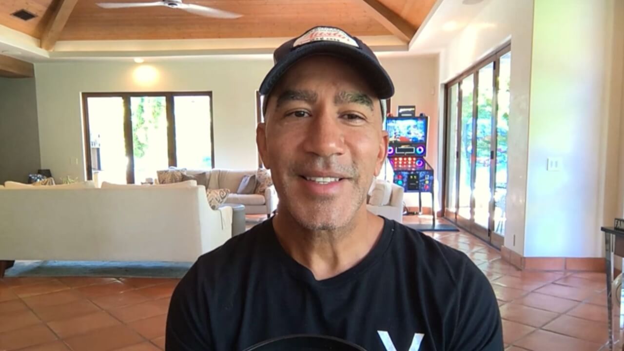 Video thumbnail for Bill Perkins: Invest in these skills, not just AI stocks