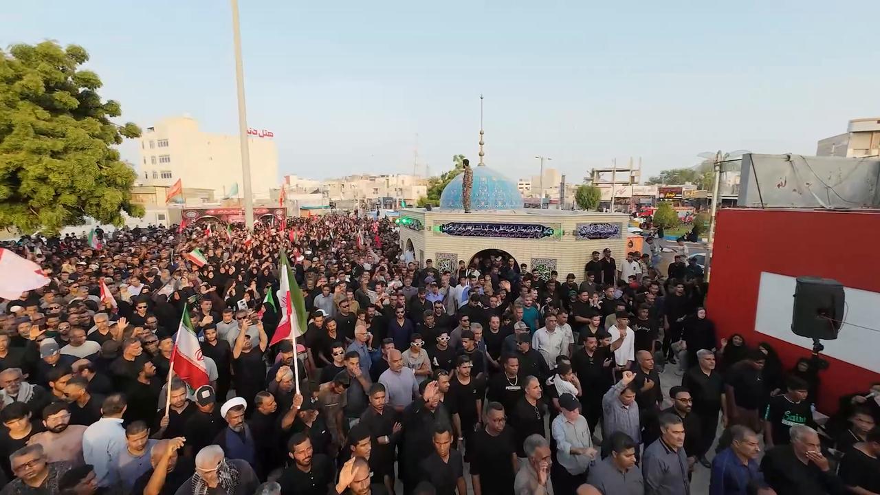 Video thumbnail for Iran: Qeshm Family Funeral After Strike 2.