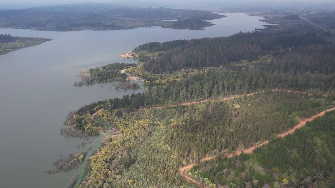 Video thumbnail for Chile: El Nino rains help replenish drought-hit lakes in central Chile.
