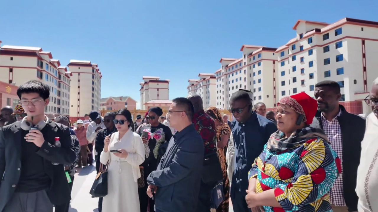 Video thumbnail for China: African representatives draw poverty alleviation insights from China's Qinghai.