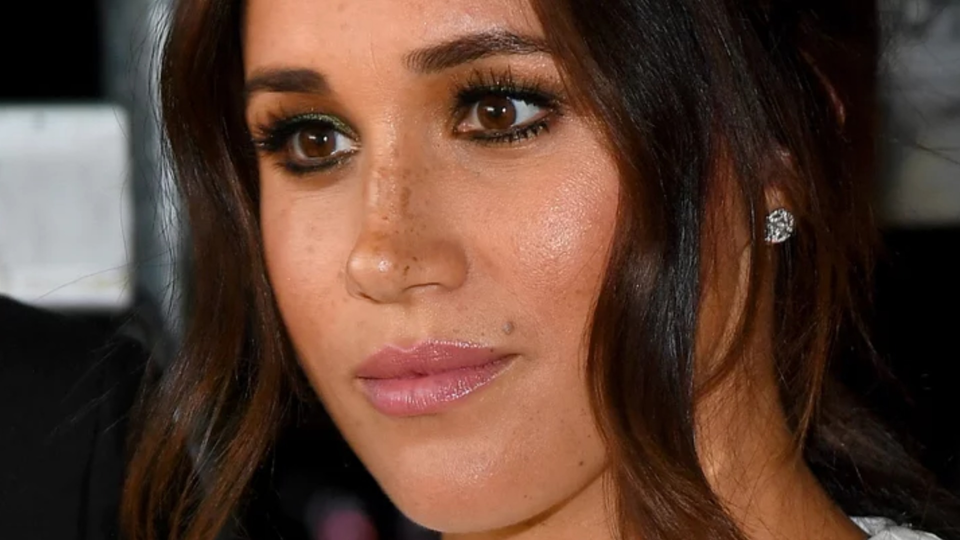 Video thumbnail for Details Revealed About Meghan Markle's Dad