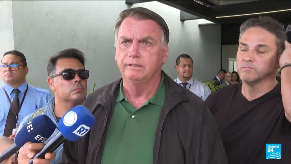 Video thumbnail for Congress reduces Bolsonaro's jair term
