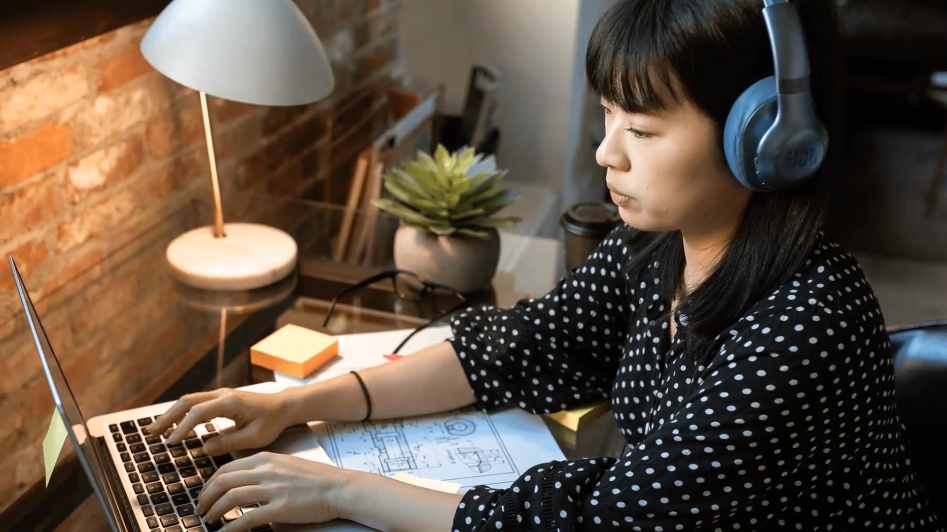 Video thumbnail for Top Free Online Templates for Resumes, Invitations, and More | Design in Minutes