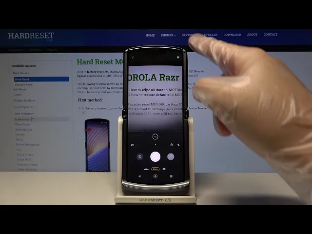 Video thumbnail for How to Turn On/Off Camera Mirror Effect on Motorola Razr 5G - Manage Camera Mirroring