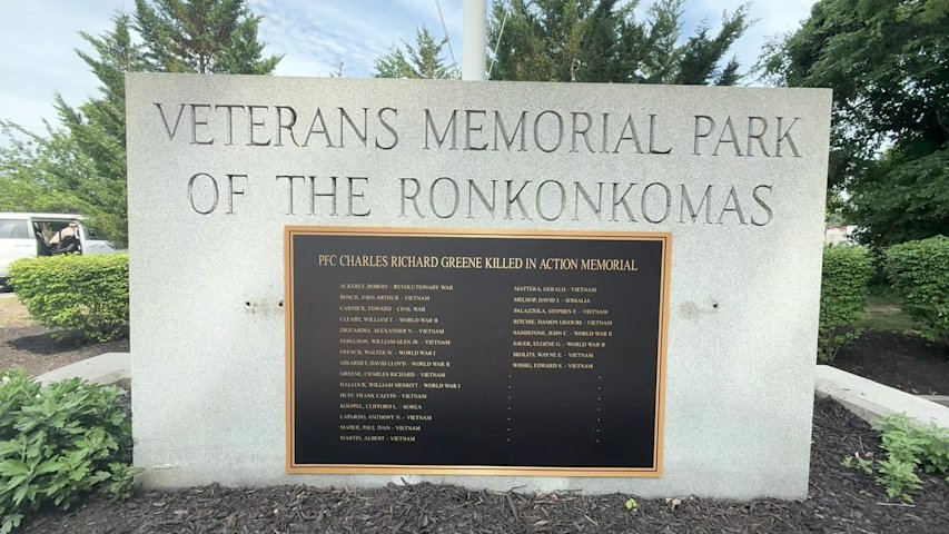 Video thumbnail for Lake Ronkonkoma ceremony honors veterans who were killed in action