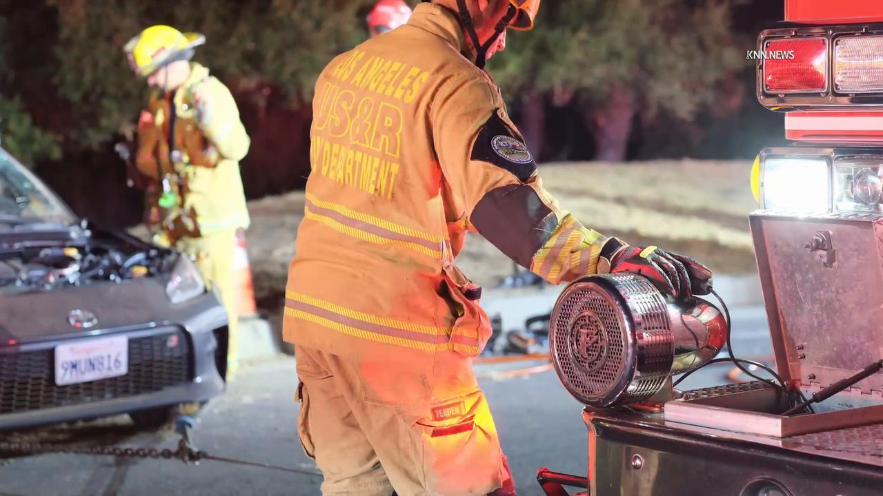 Video thumbnail for US, Los Angeles: Sherman Oaks Driver Dies in Single-Vehicle Collision Graphic Content.